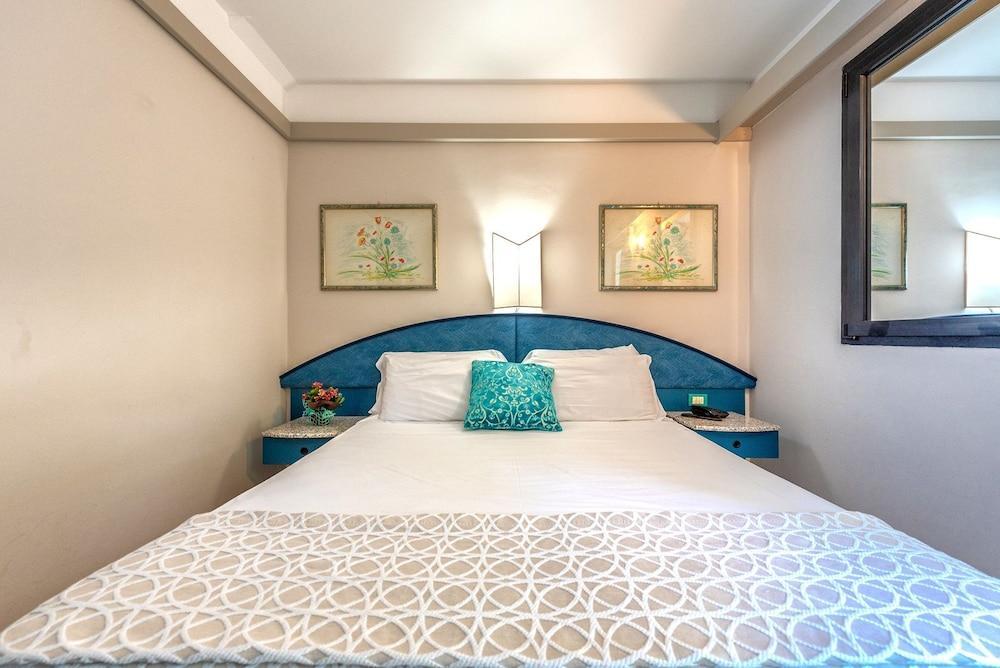 Acacia Marina Hotel Marina di Ragusa Kültér fotó