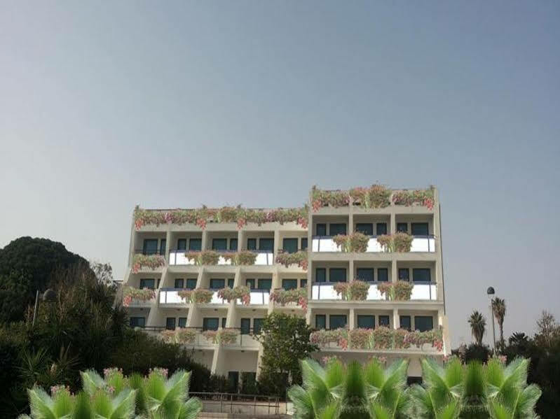 Acacia Marina Hotel Marina di Ragusa Kültér fotó