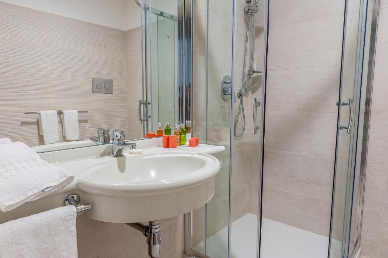 Acacia Marina Hotel Marina di Ragusa Szoba fotó