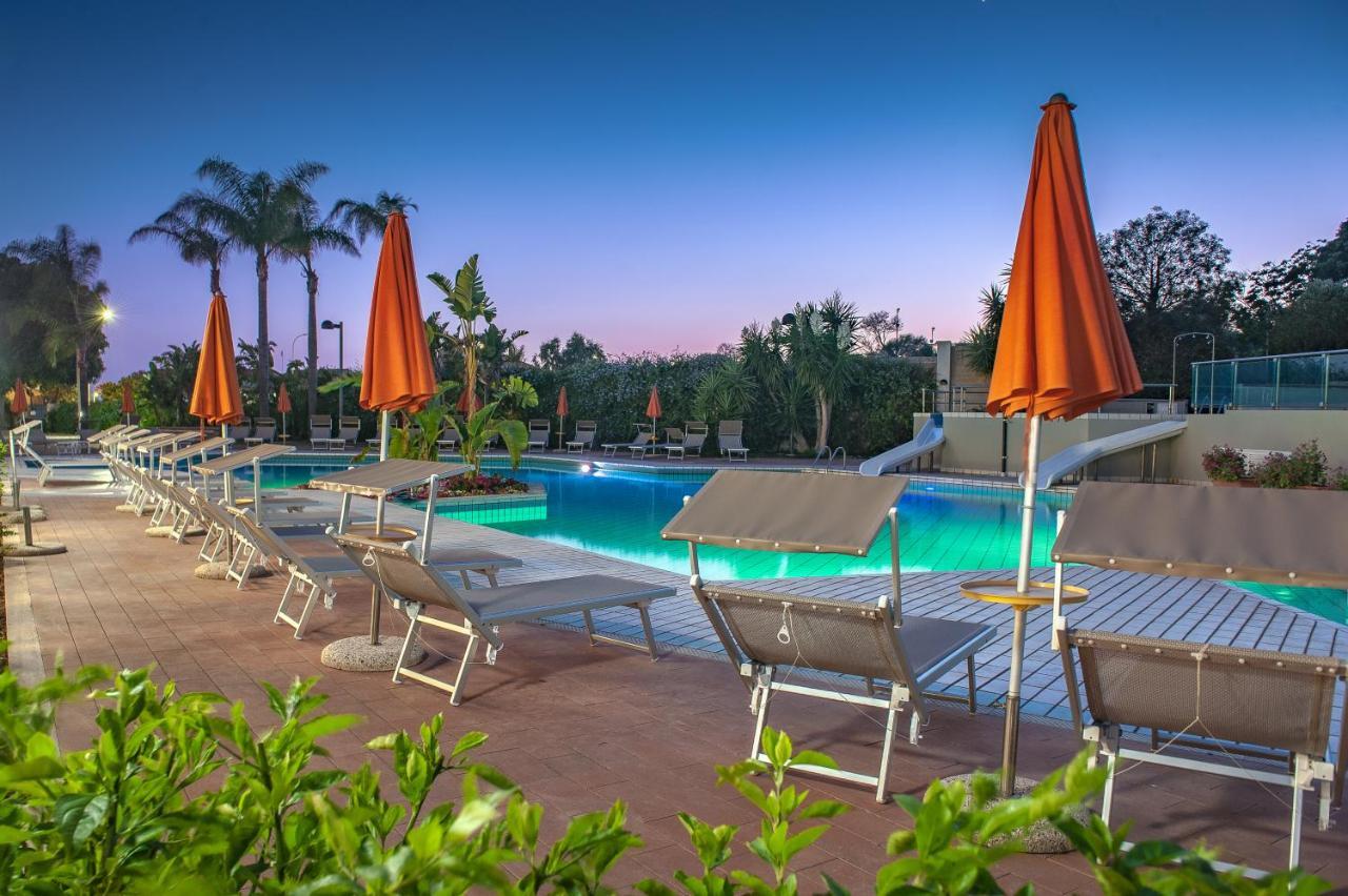 Acacia Marina Hotel Marina di Ragusa Kültér fotó