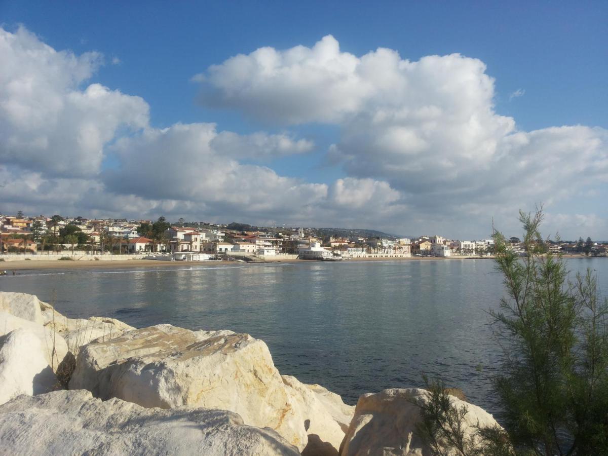 Acacia Marina Hotel Marina di Ragusa Kültér fotó