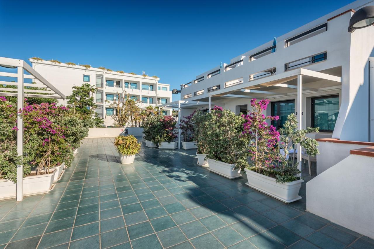 Acacia Marina Hotel Marina di Ragusa Kültér fotó